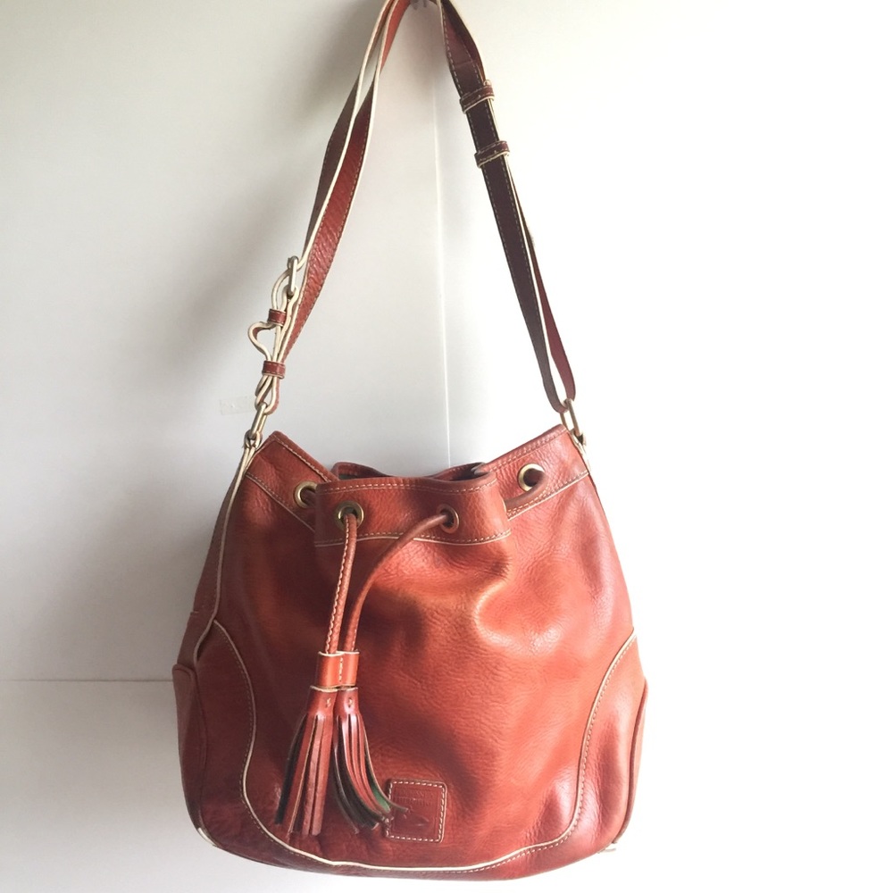 VINTAGE Dooney & Bourke leather brown bucket bag